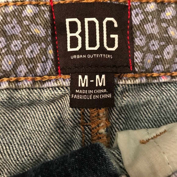 denim high rise skirt with patterns - Picture 3 of 4